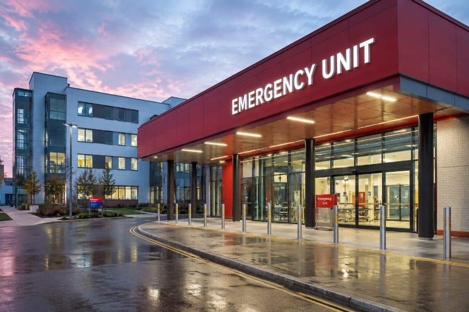 Hospital emergency unit entrance